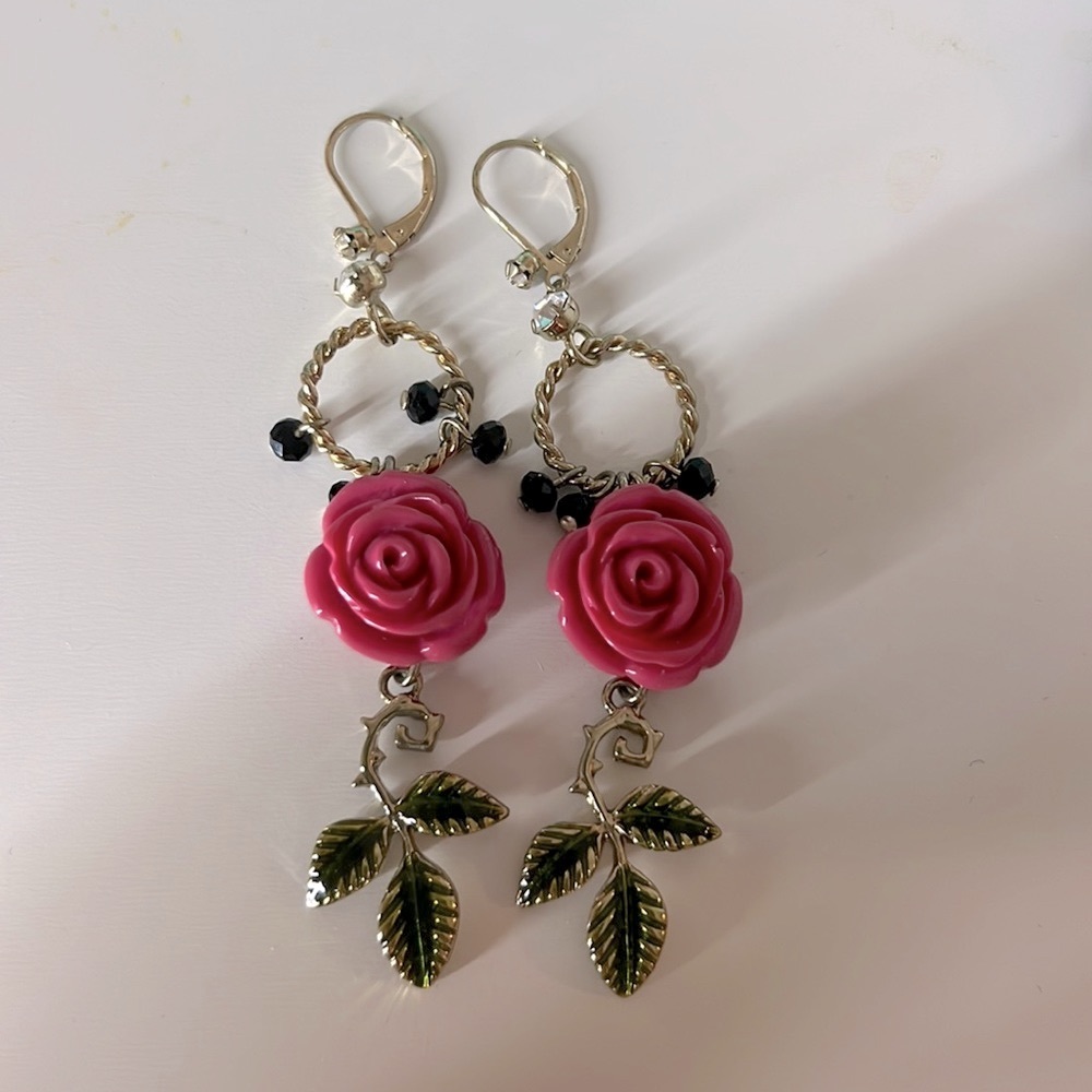 Betsy Johnson Flower and Leaf Earings